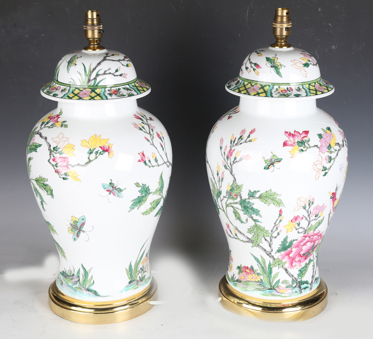 A pair of late 20th century French porcelain table lamps, decorated in the Chinese style, the - Image 2 of 4