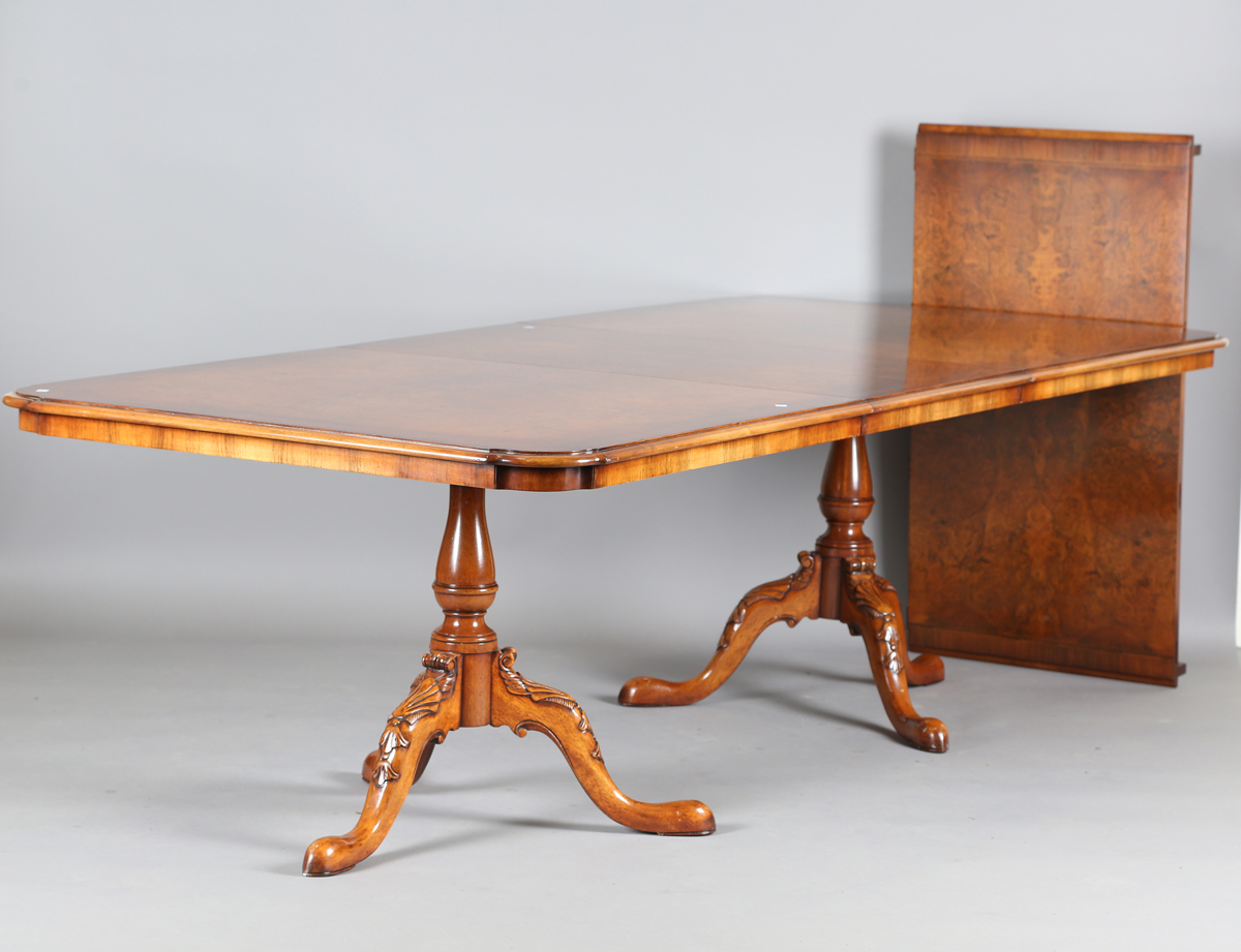 A late 20th century Queen Anne style walnut dining room suite, comprising a set of six chairs, - Image 19 of 34