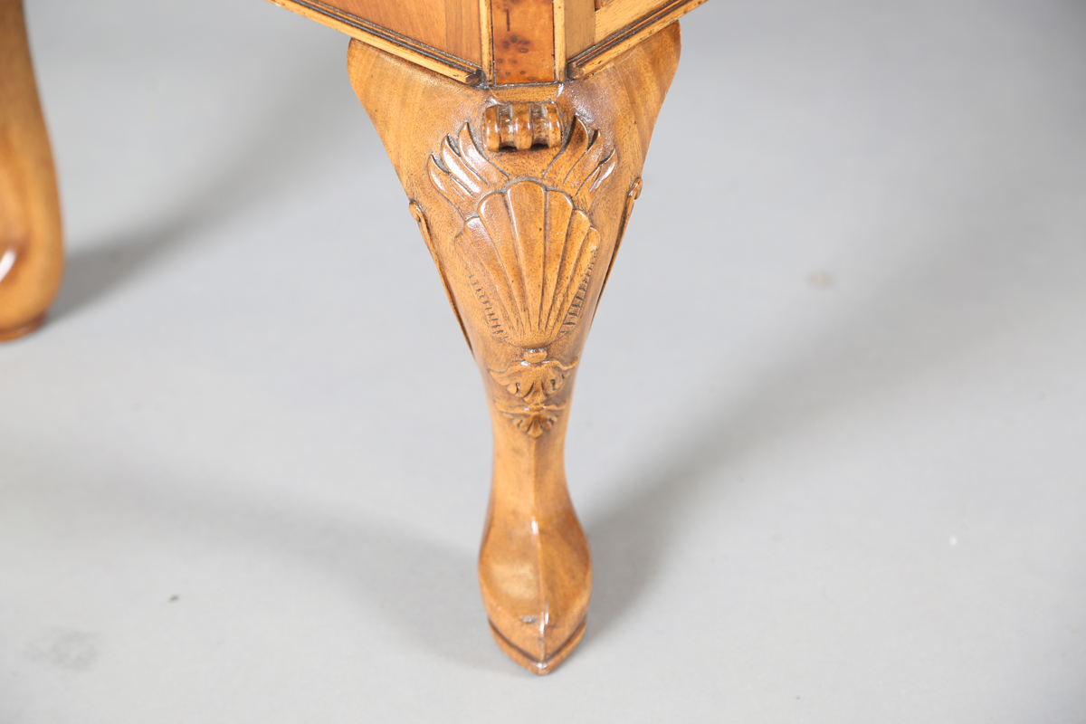 A late 20th century Queen Anne style walnut dining room suite, comprising a set of six chairs, - Image 5 of 34