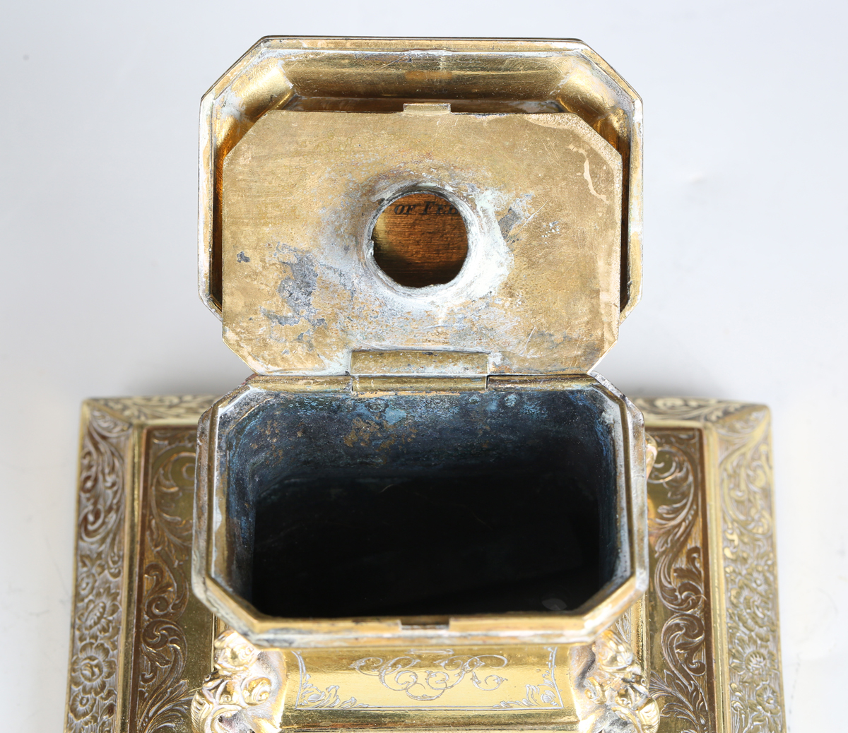 An early 19th century gilt metal inkwell of sarcophagus form, engraved with floral bands and - Image 6 of 9