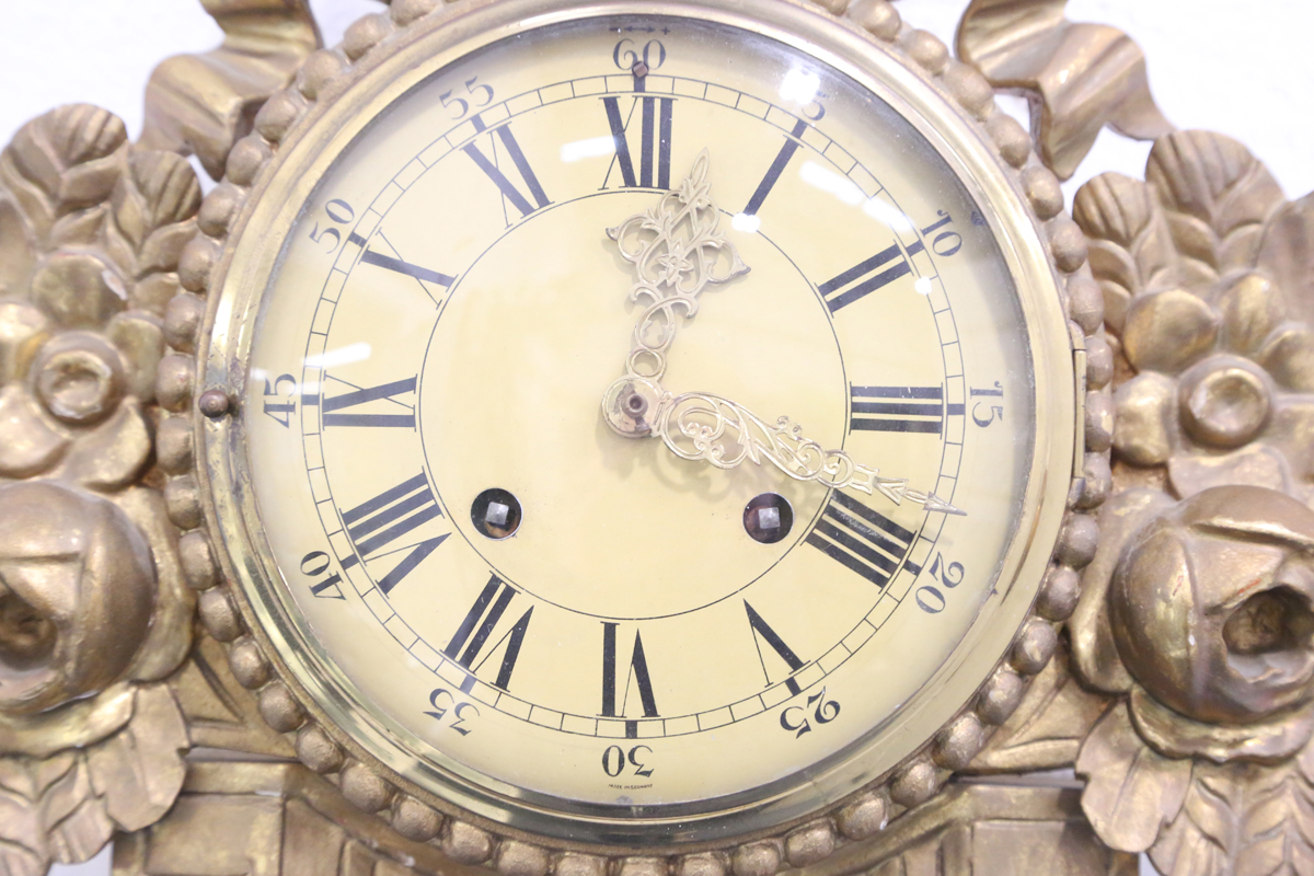 A mid-20th century giltwood and gesso cartel style wall clock with eight day movement striking on - Image 9 of 10