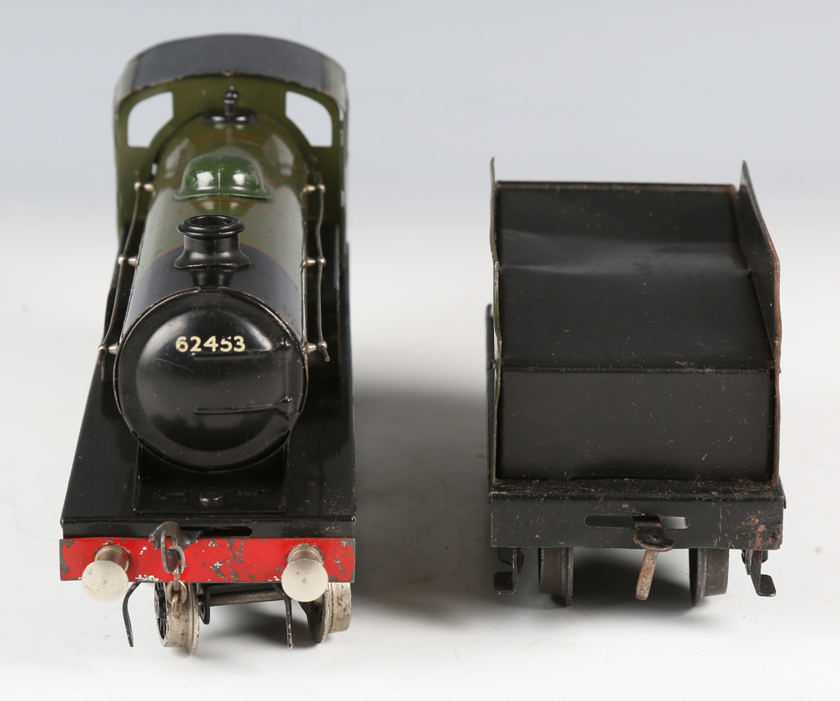 A Bassett-Lowke gauge O clockwork 4-4-0 locomotive 62453 'Prince Charles' and tender, BR green and - Image 7 of 8