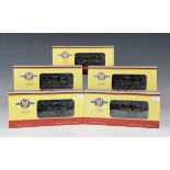 Five Oxford Rail gauge OO OR76AR006 4-4-2 class tank locomotives 3520 Southern, all boxed with