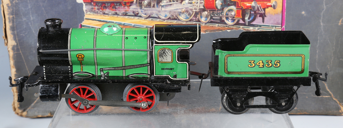 A Hornby gauge O clockwork M1 goods train set, boxed, together with a quantity of track and a - Image 9 of 9