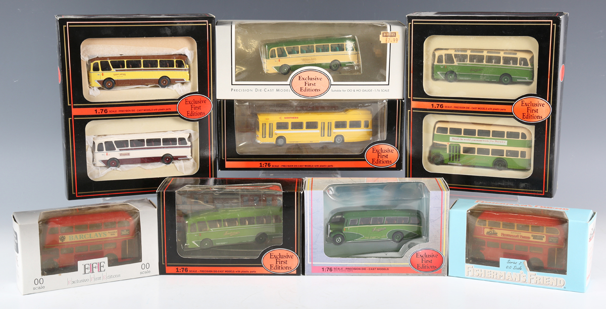 A good collection of Gilbow Exclusive First Edition model buses and coaches, various liveries