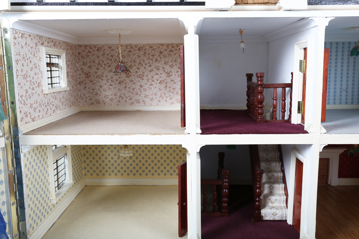 A 20th century Tudor style doll's house, the double-gabled tiled roof above a double opening front - Image 17 of 21