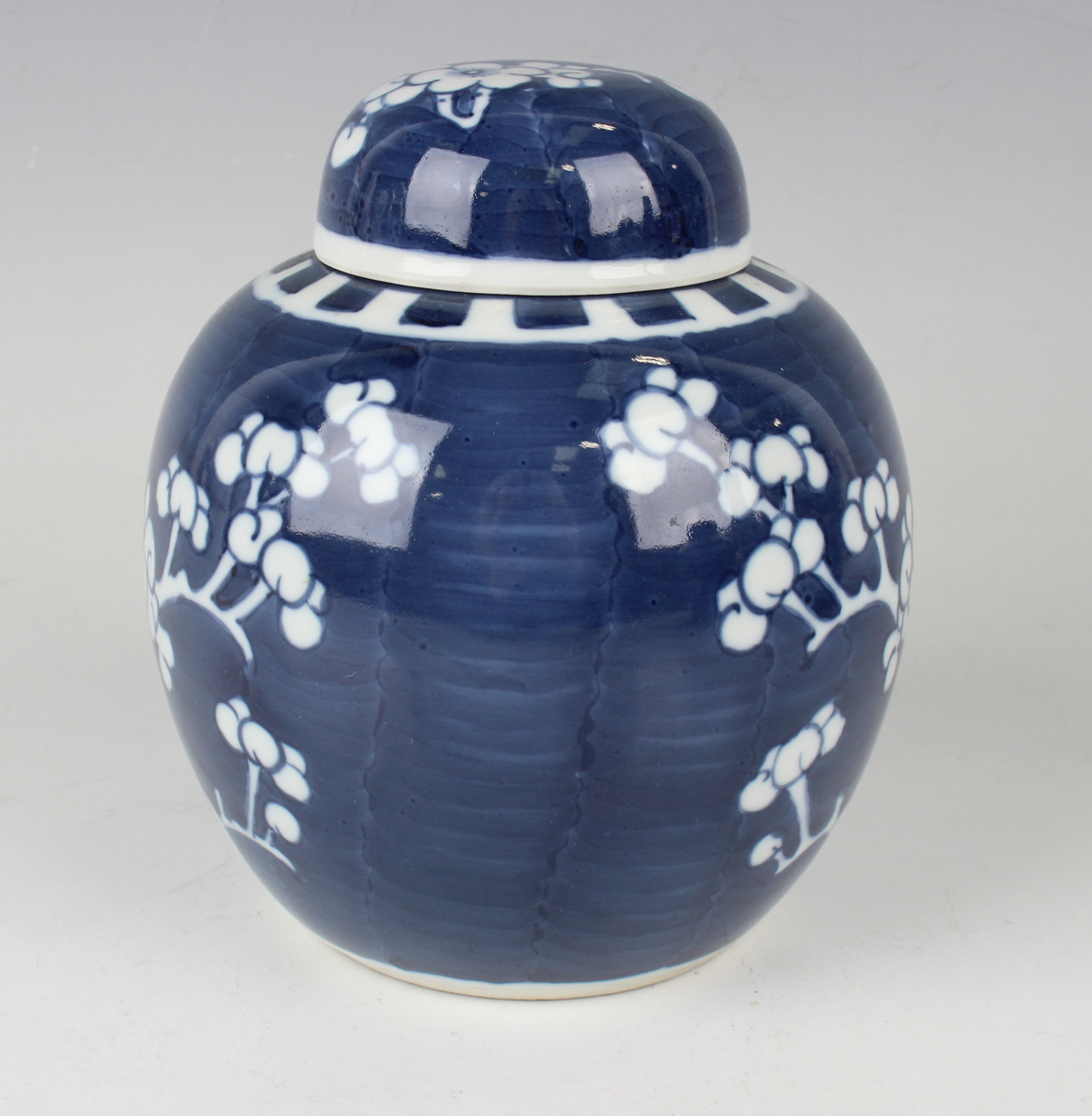 A small group of Chinese blue and white porcelain, late 19th century, comprising a prunus- - Image 6 of 26