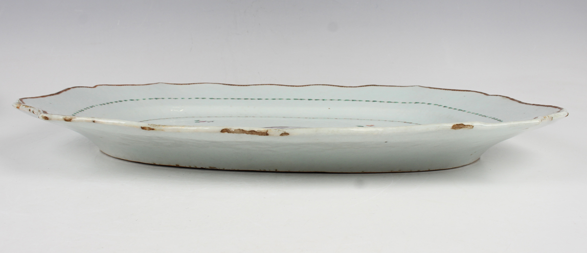 A graduated set of three Chinese export porcelain meat dishes, Qianlong period, each with shaped - Image 15 of 18