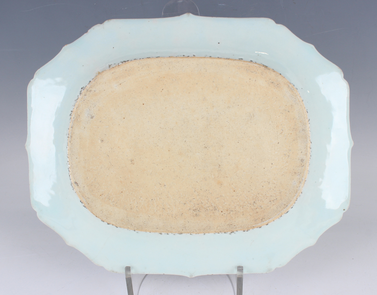 A graduated pair of Chinese pseudo tobacco leaf pattern export porcelain meat dishes, each - Image 6 of 25