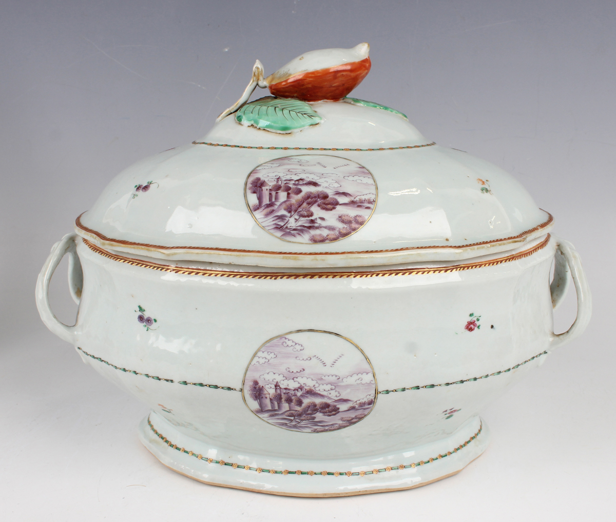 A Chinese export porcelain soup tureen, cover and stand, Qianlong period, each of shaped oval - Image 20 of 20