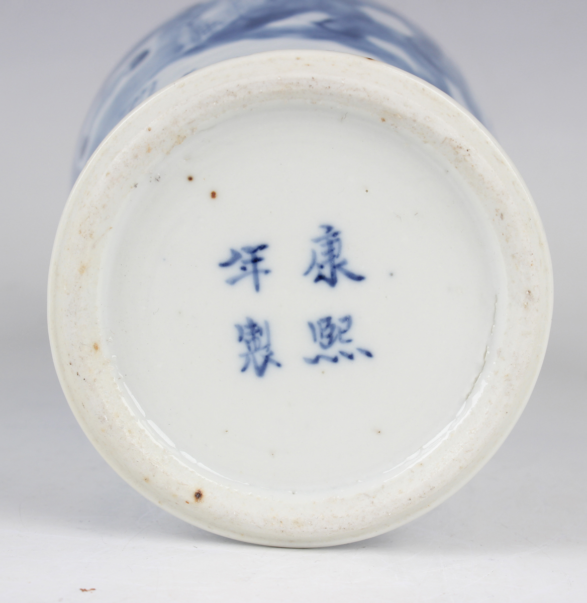 A Chinese blue and white porcelain double gourd shaped vase, mark of Kangxi but late 19th century, - Image 14 of 25
