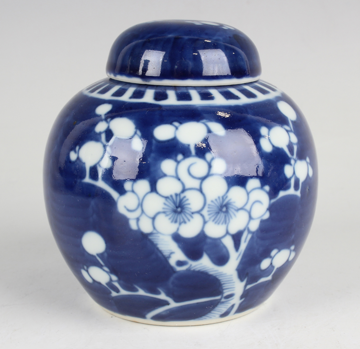 A Chinese blue and white porcelain 'phoenix tail' vase, late 19th century, painted with blossoming - Image 12 of 29