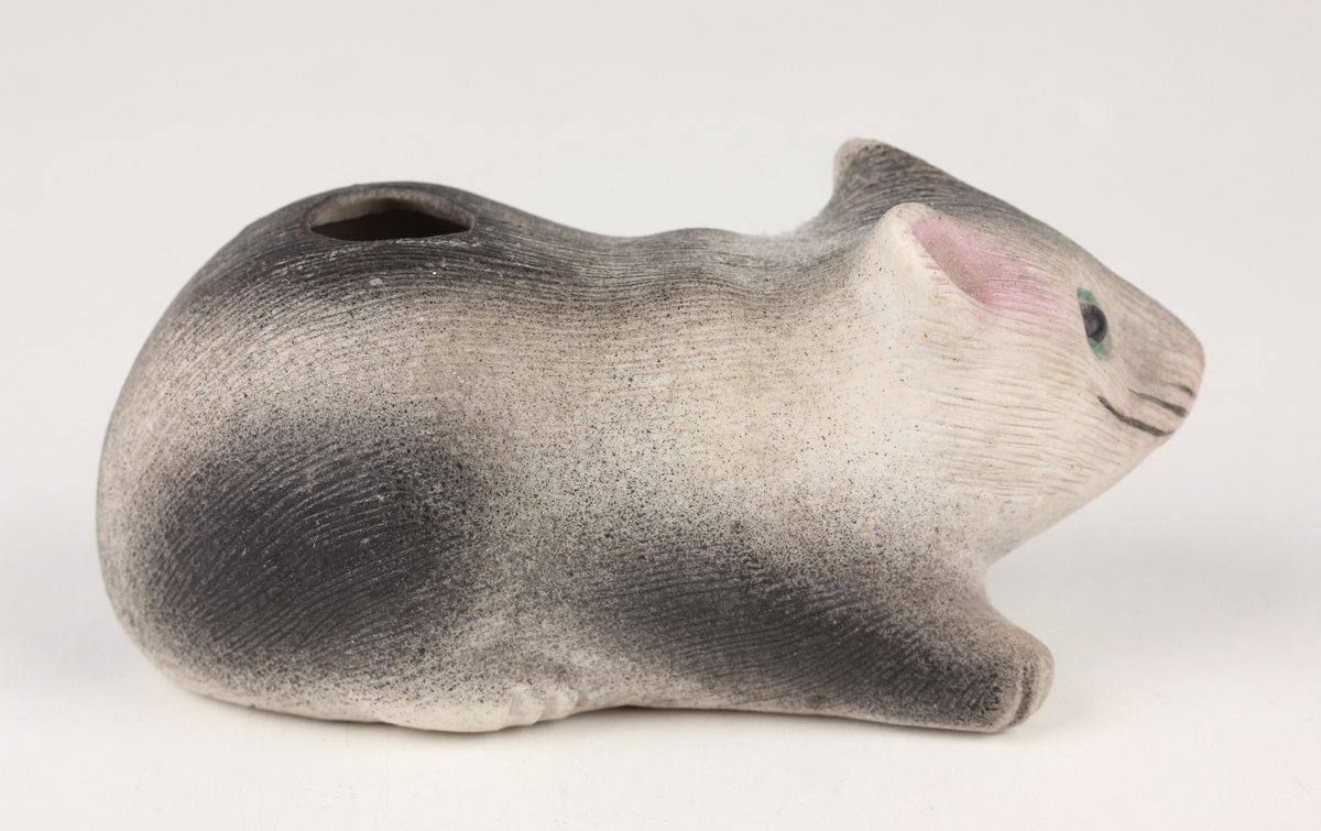 A Chinese pottery water dropper, late Qing dynasty, modelled as a recumbent mouse with painted - Image 6 of 8