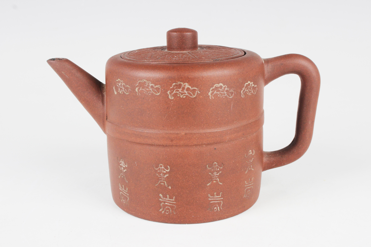 A Chinese Yixing stoneware teapot and cover, late Qing dynasty, the cylindrical body impressed - Image 11 of 12