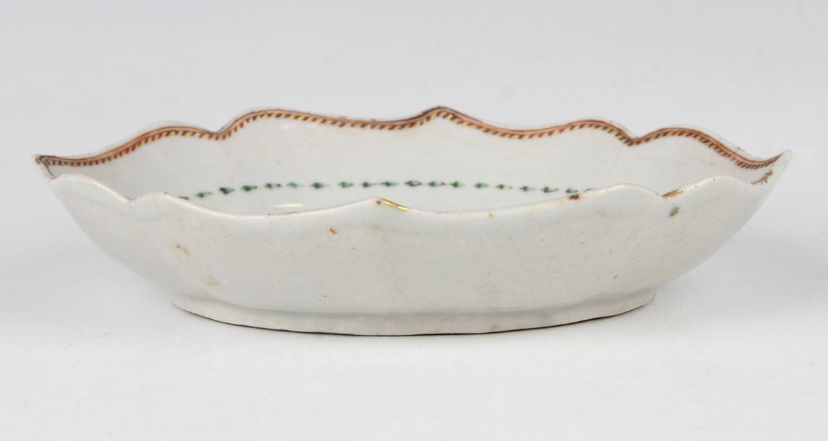 A small group of Chinese export porcelain, Qianlong period, comprising a pair of oval dishes, length - Image 12 of 23