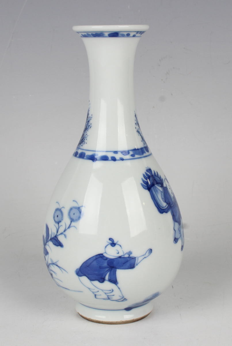A Chinese blue and white porcelain bottle vase, Kangxi period, the ovoid body and flared narrow neck - Image 7 of 9