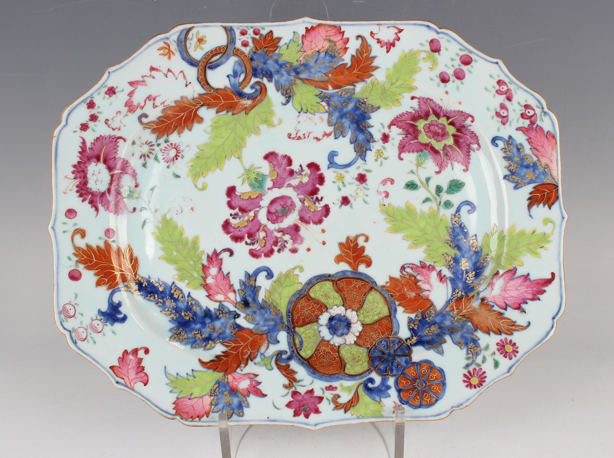 A graduated pair of Chinese pseudo tobacco leaf pattern export porcelain meat dishes, each - Image 14 of 25