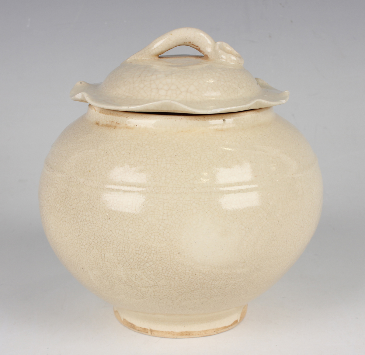 A small group of Chinese pottery, 20th century or later, including a Song style cream glazed jar and - Image 27 of 27