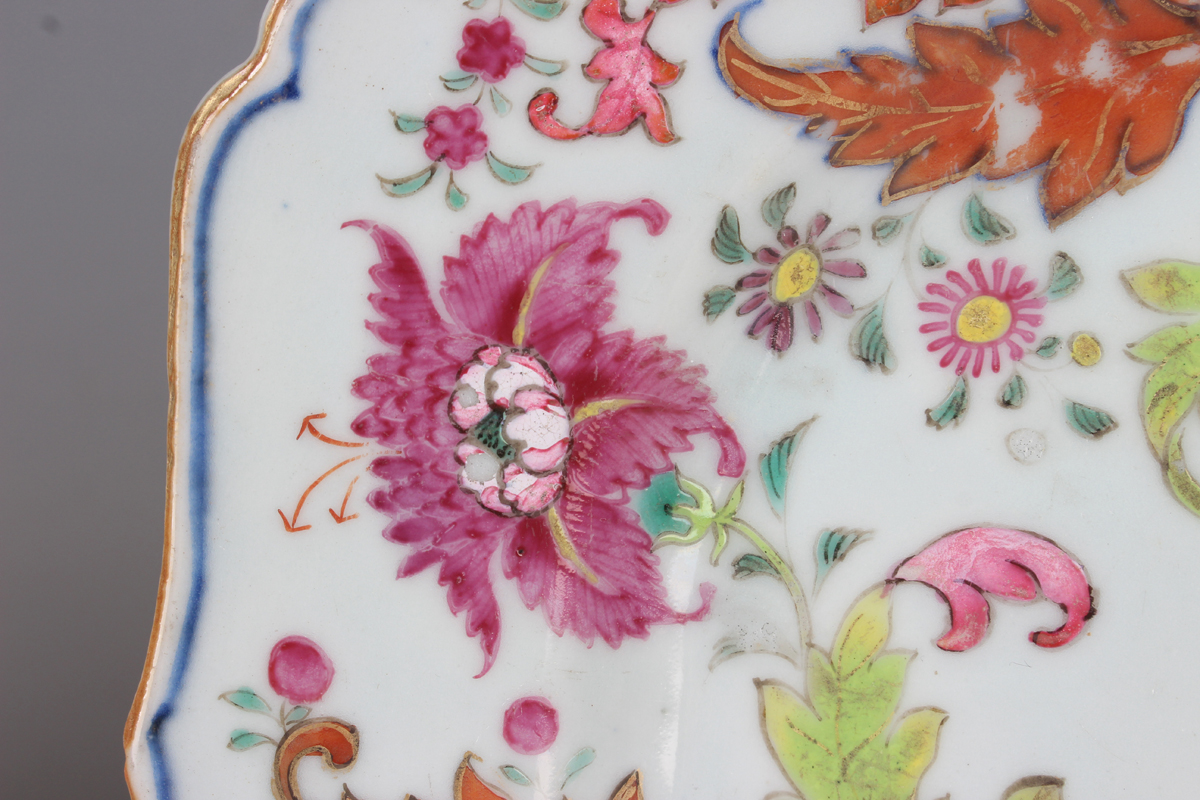 A graduated pair of Chinese pseudo tobacco leaf pattern export porcelain meat dishes, each - Image 21 of 25