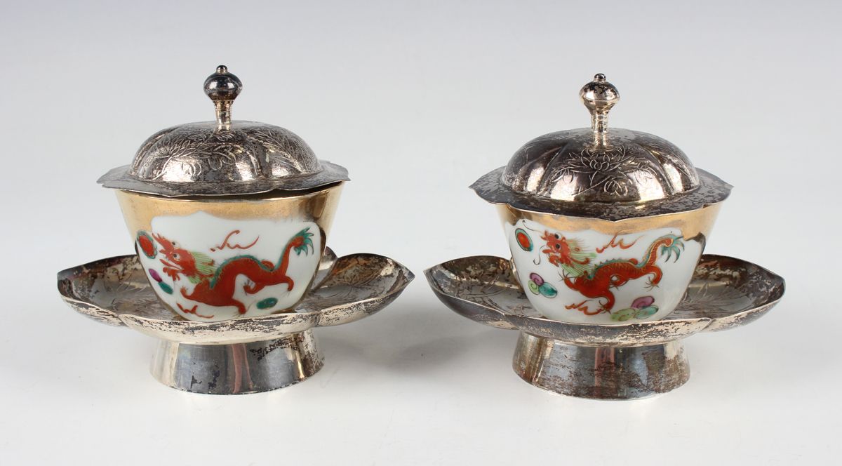 A pair of Chinese porcelain teabowls with silver covers and stands, mid-20th century, each bowl - Image 19 of 19