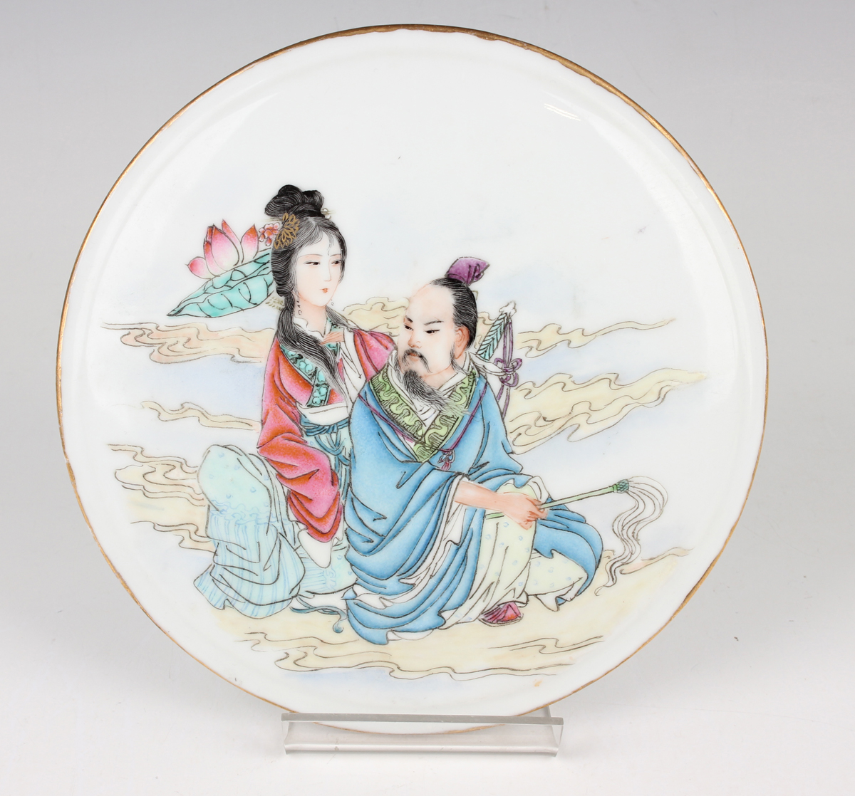 A set of three Chinese famille rose porcelain circular plaques, mid to late 20th century, each - Image 8 of 11