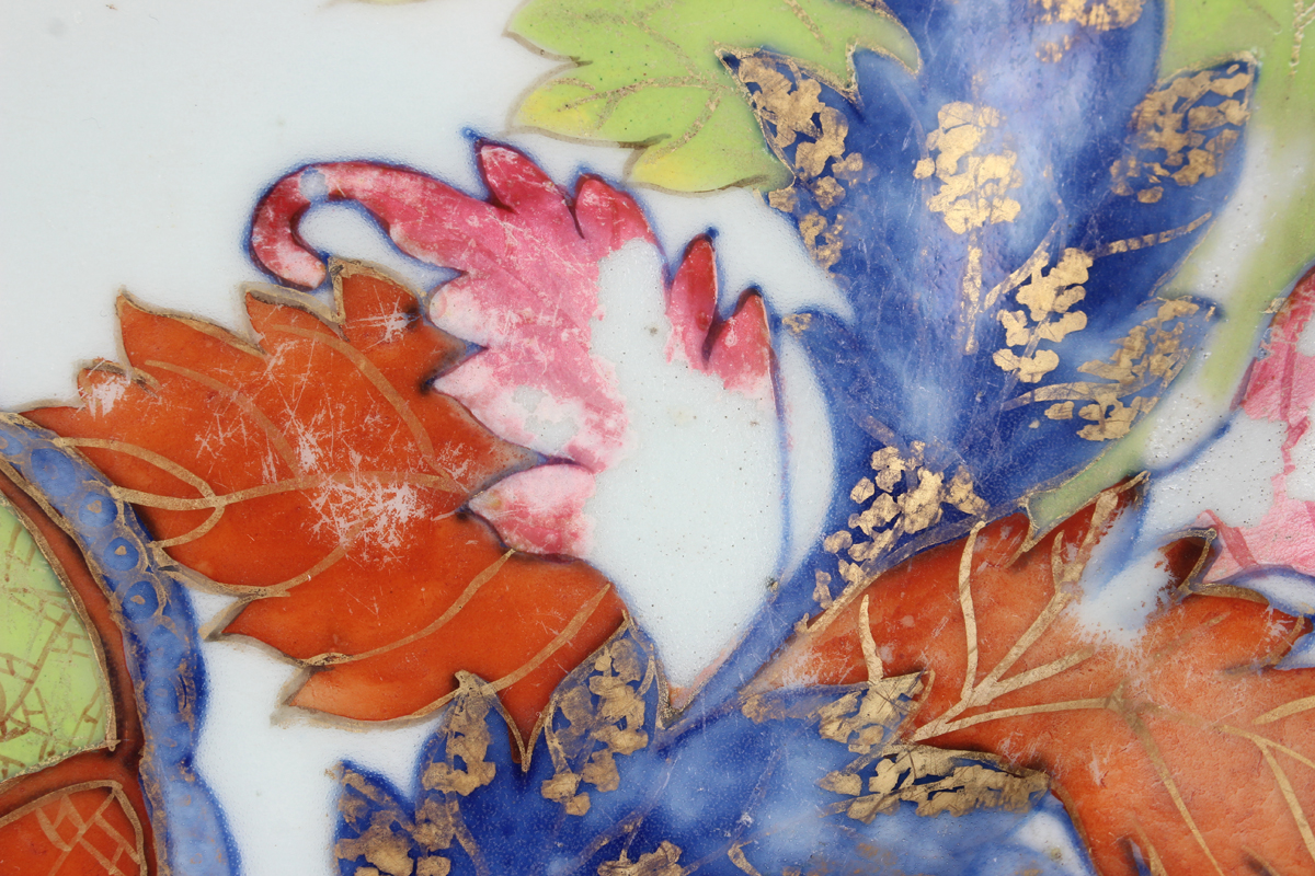 A graduated pair of Chinese pseudo tobacco leaf pattern export porcelain meat dishes, each - Image 12 of 25