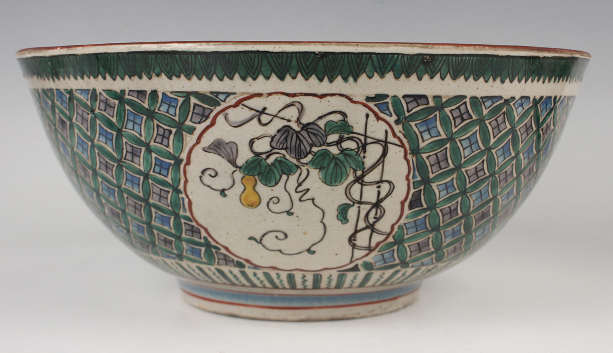 A Chinese famille rose millefleurs porcelain bowl, mark of Qianlong but Republic period, of flared - Image 25 of 37