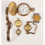 A Waltham gilt metal keyless wind hunting cased gentleman's wristwatch, case diameter 4.7cm,