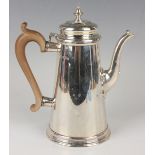 An Elizabeth II silver coffee pot of tapered cylindrical form with domed hinged lid and knop finial,