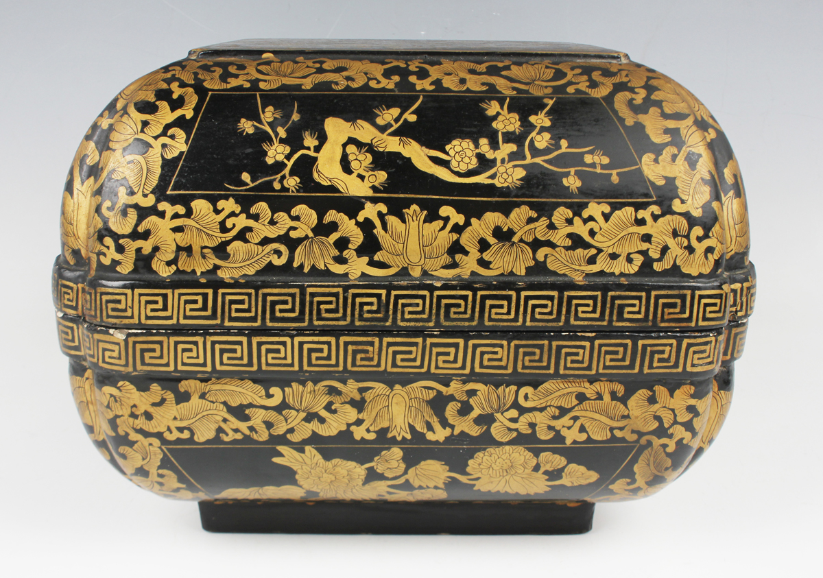 A Chinese lacquer box and cover, late Qing dynasty, of compressed square form, the top decorated - Image 16 of 17
