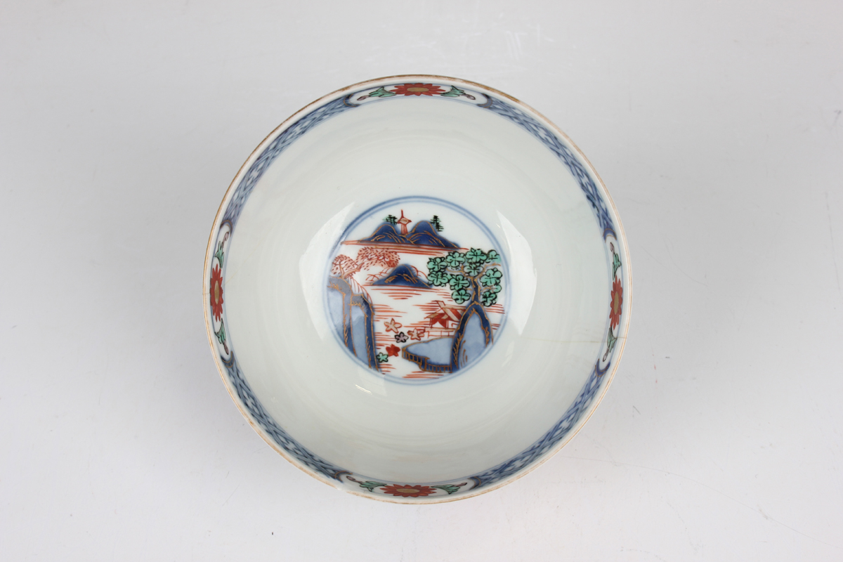 A group of three Japanese Imari porcelain bowls, two covers and three dishes, Meiji period, - Image 19 of 53