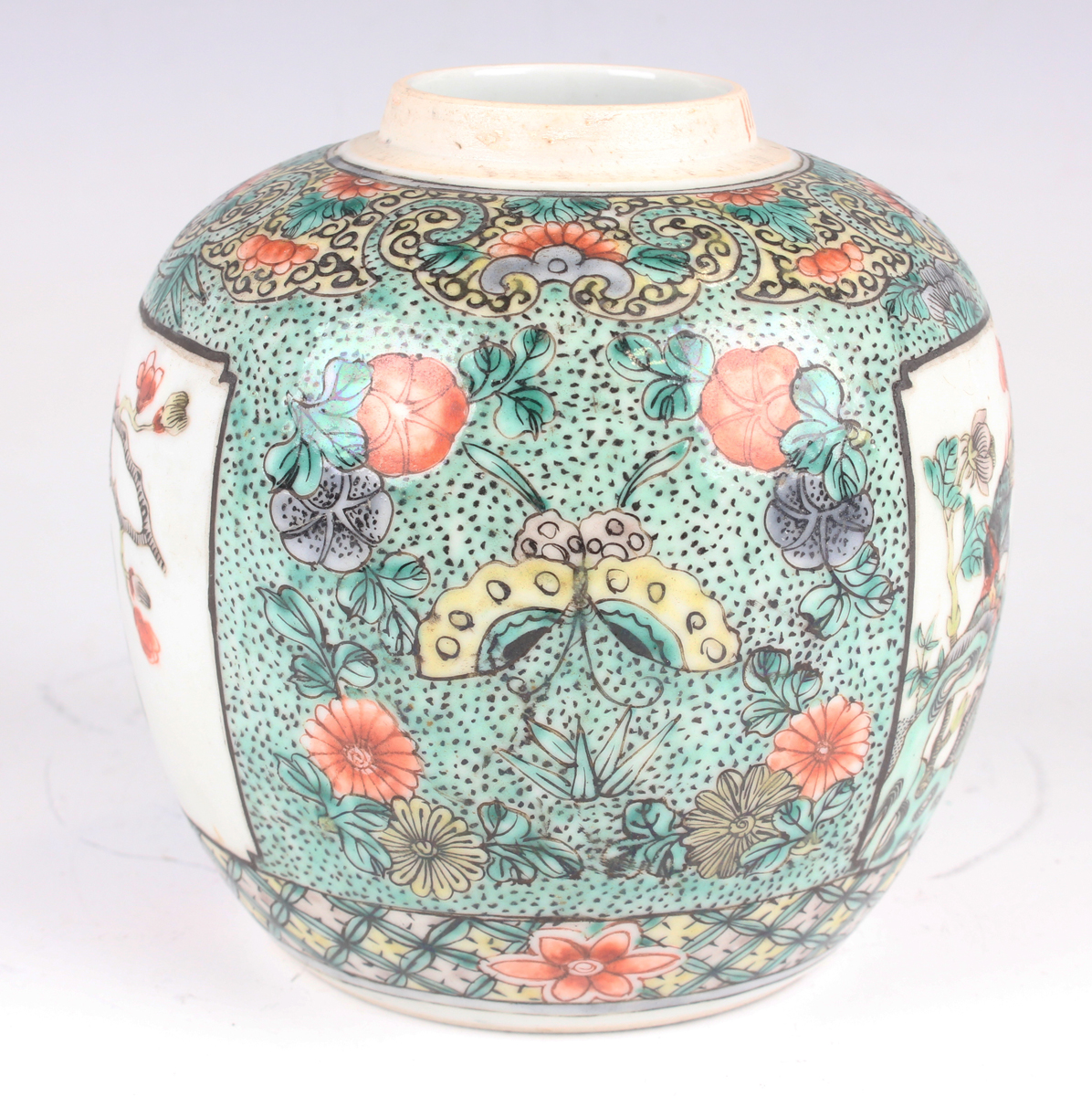 A Chinese famille verte porcelain ginger jar and cover, late 19th century, painted with opposing - Image 36 of 39