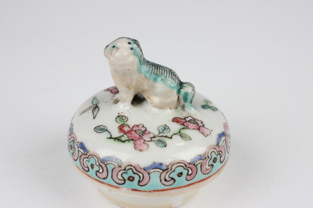 A Chinese Canton famille rose porcelain vase and cover, late 19th century, the baluster body painted - Image 9 of 20