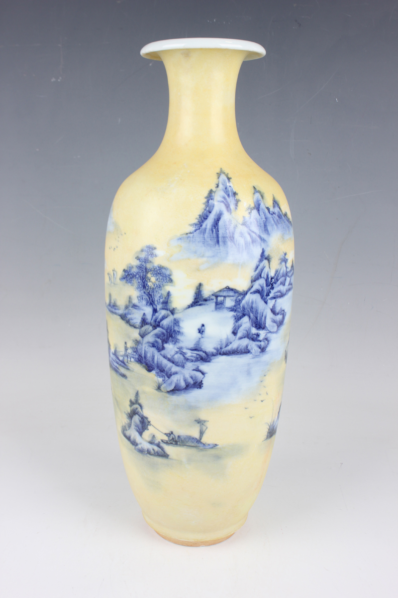 A small group of Chinese pottery, mostly 20th century and later, comprising a Yixing stoneware - Image 25 of 35