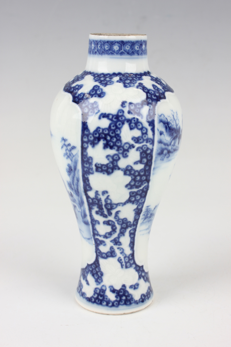 A Chinese blue and white export porcelain vase, Qianlong period, of baluster form, painted with - Image 7 of 7