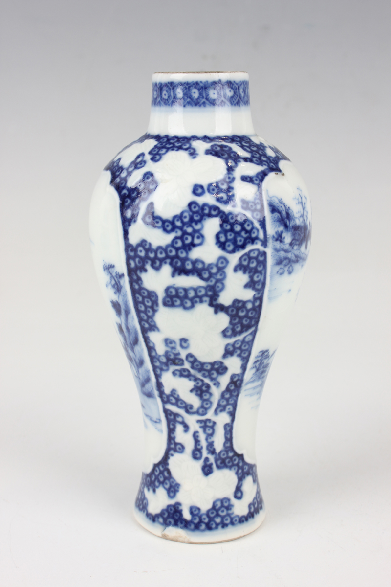 A Chinese blue and white export porcelain vase, Qianlong period, of baluster form, painted with - Image 5 of 7