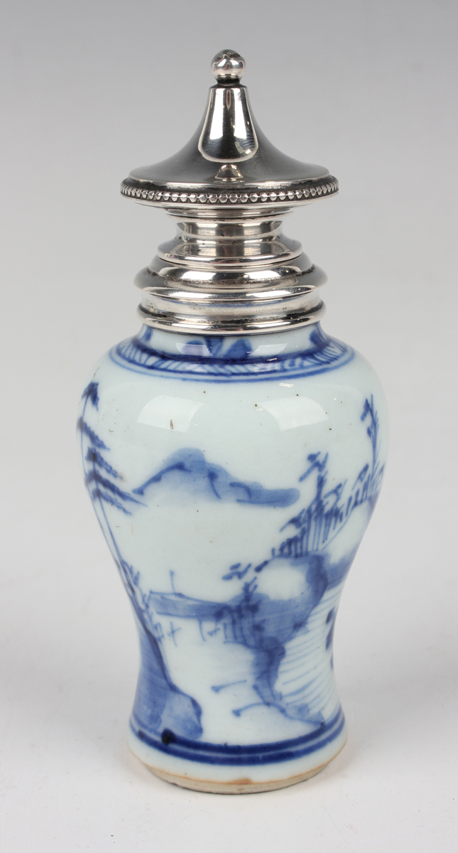A Chinese blue and white export porcelain diminutive vase, Kangxi period with later Dutch silver - Image 7 of 7