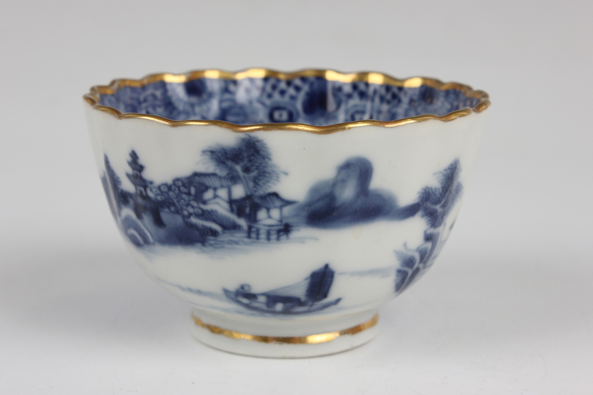 A small group of Chinese blue and white export porcelain, 18th century and later, including a - Image 5 of 32