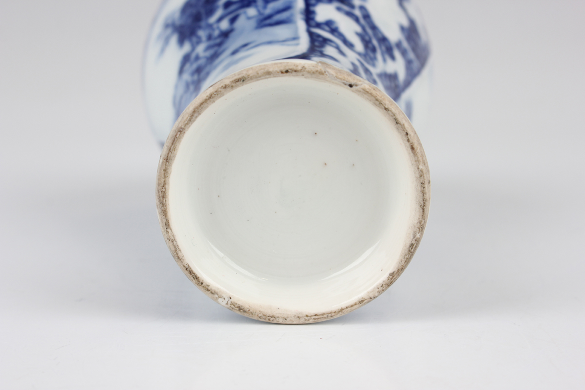 A Chinese blue and white export porcelain vase, Qianlong period, of baluster form, painted with - Image 3 of 7