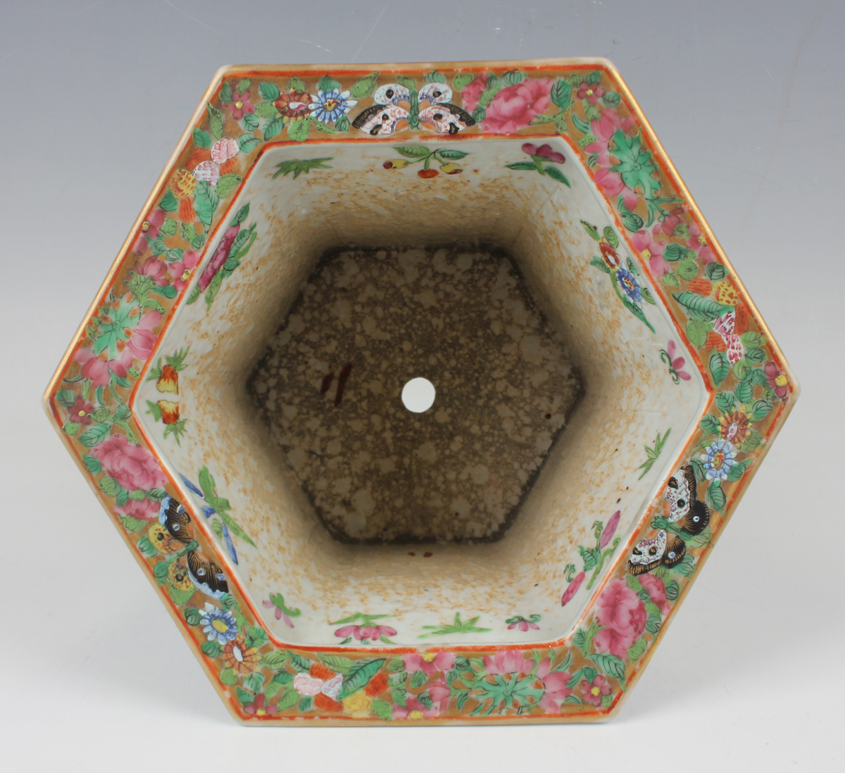 A pair of Chinese Canton famille rose porcelain hexagonal planters and stands, mid-19th century, - Image 30 of 36