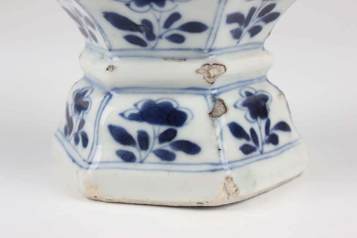 A Chinese blue and white export porcelain vase, Kangxi period, of hexagonal double gourd shaped - Image 2 of 16