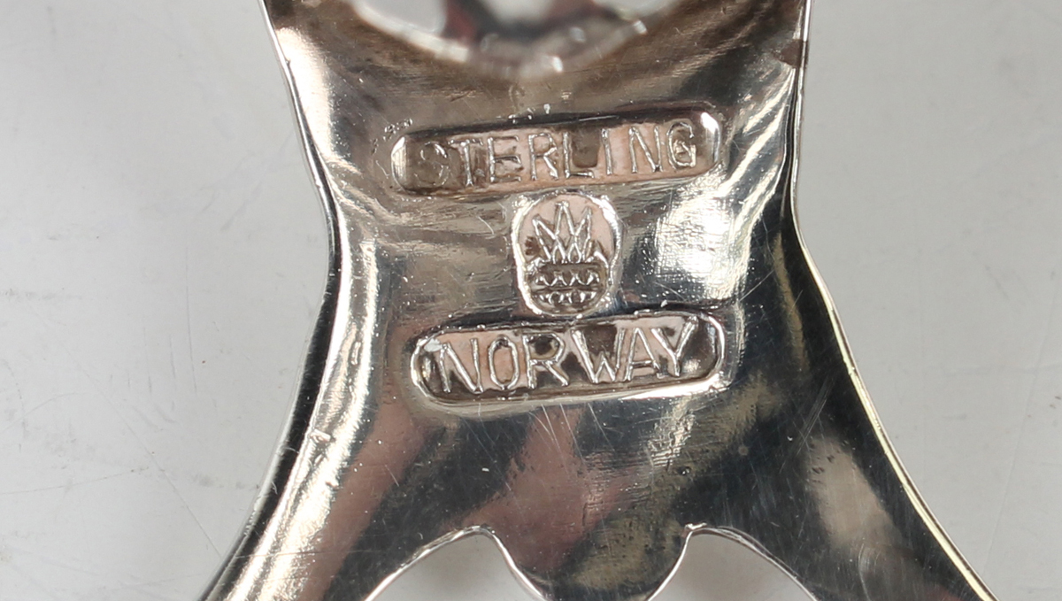 A pair of Norwegian .925 sterling novelty salts, each in the form of a Viking longboat, length 8. - Image 14 of 16