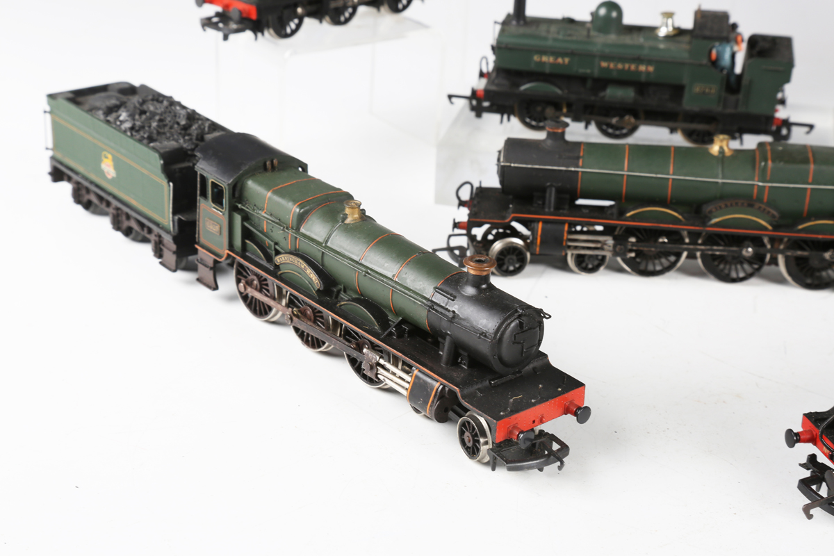 A collection of Hornby gauge OO steam locomotives, tenders and tank locomotives, various liveries, - Image 11 of 18