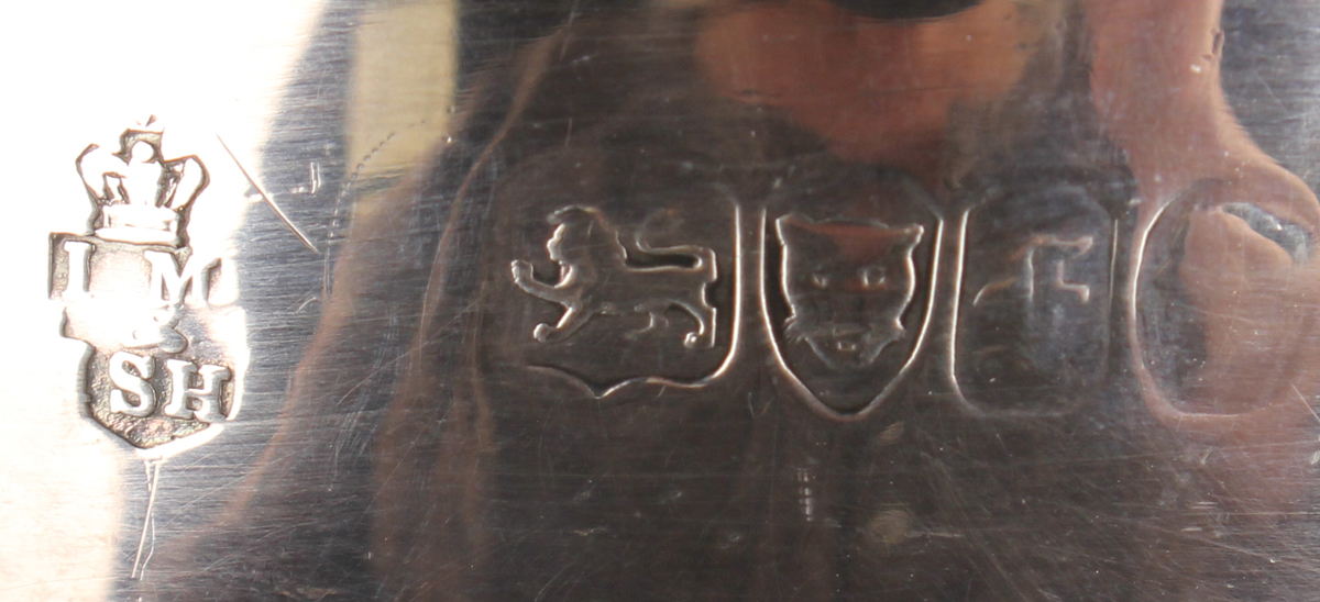 An early Victorian silver entrée dish and cover, the shallow dish with cast foliate scroll, - Image 4 of 7