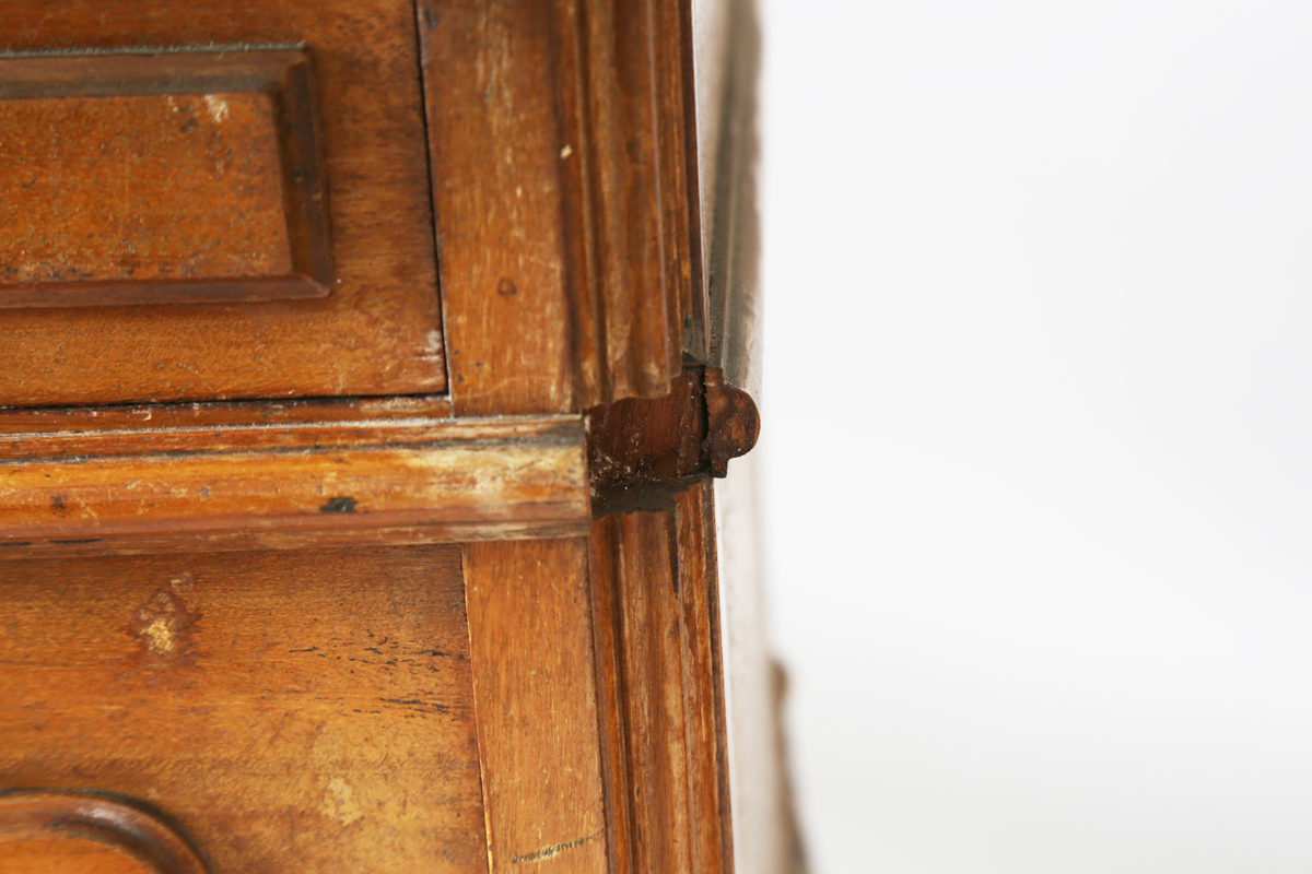 A pair of early 20th century French mahogany and white marble-topped beside cabinets, each fitted - Image 14 of 20