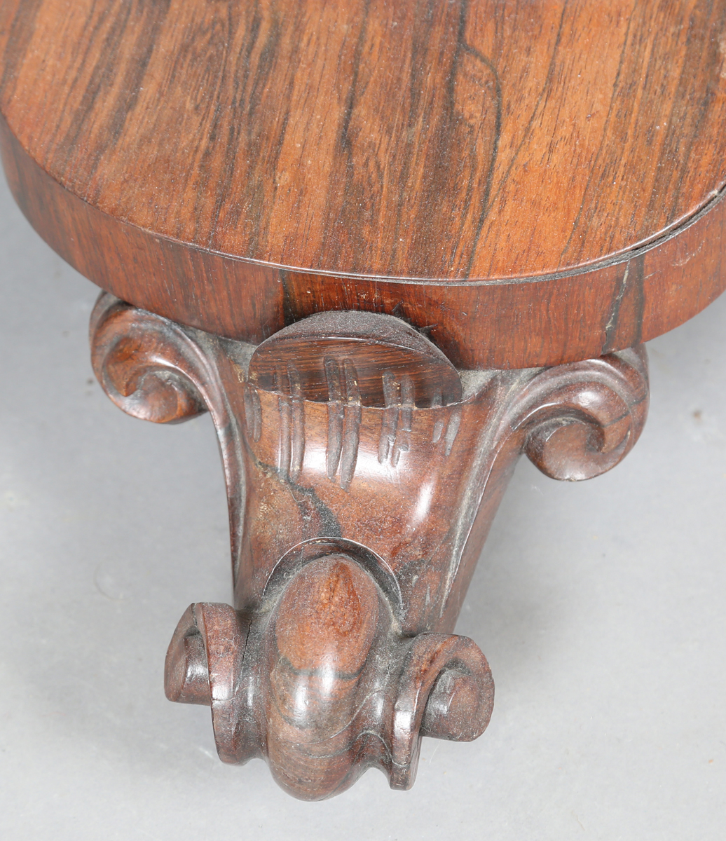 An early Victorian rosewood fold-over tea table, the frieze with applied foliate carved - Image 2 of 11
