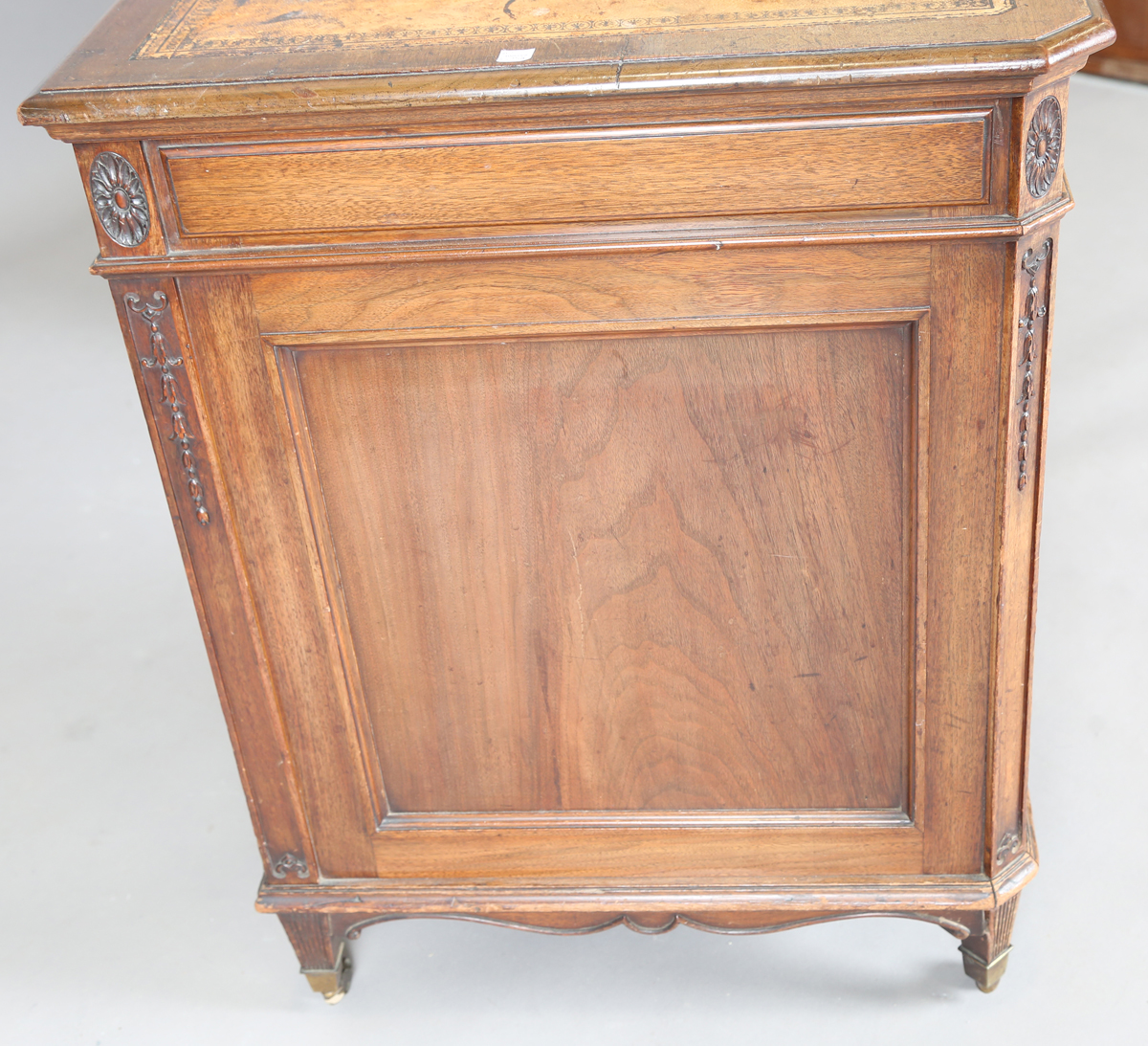 An Edwardian walnut twin pedestal desk by Gillows of Lancaster, the breakfront top inset with - Image 4 of 12