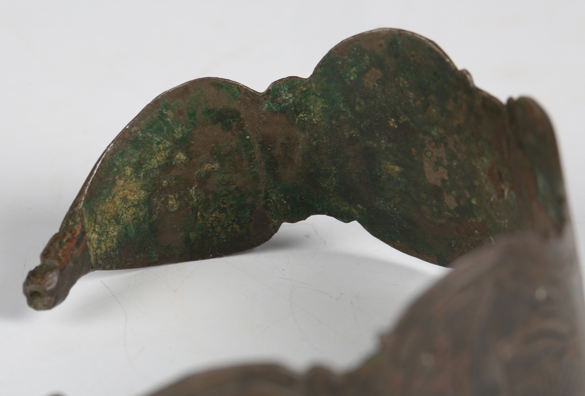 A European Saxon bronze bracelet, engraved with bird and geometric design, width 6.2cm. - Image 2 of 10