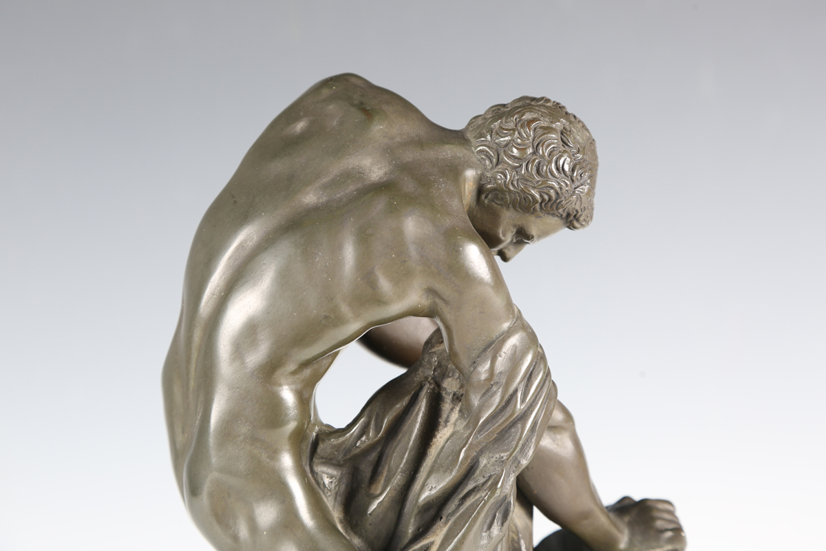 After Edmé Dumont - a late 19th/early 20th century green patinated cast bronze figure of the Milo of - Image 6 of 14