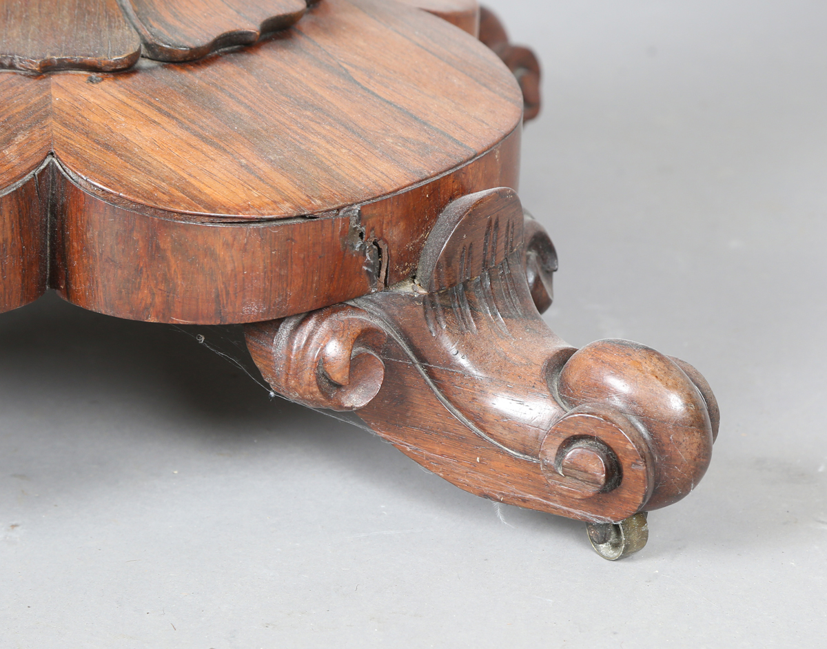 An early Victorian rosewood fold-over tea table, the frieze with applied foliate carved - Image 3 of 11